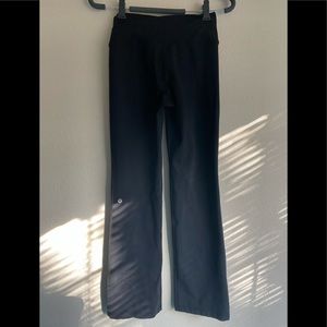 Lululemon Astro flare pant black size 4
